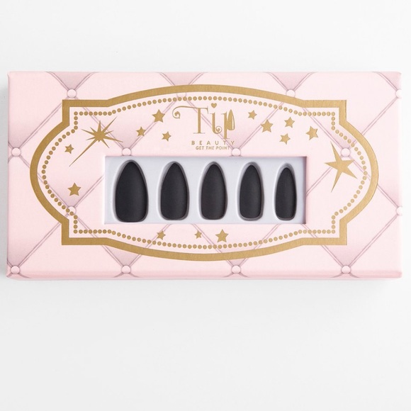 2/$15! Matte Black Artificial Stiletto Nails NIB - Picture 1 of 6